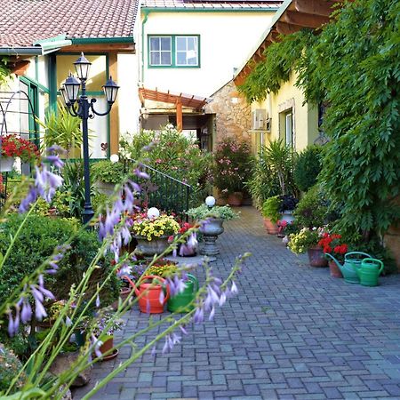 Ferienwohnung Koppi Pamhagen Luaran gambar