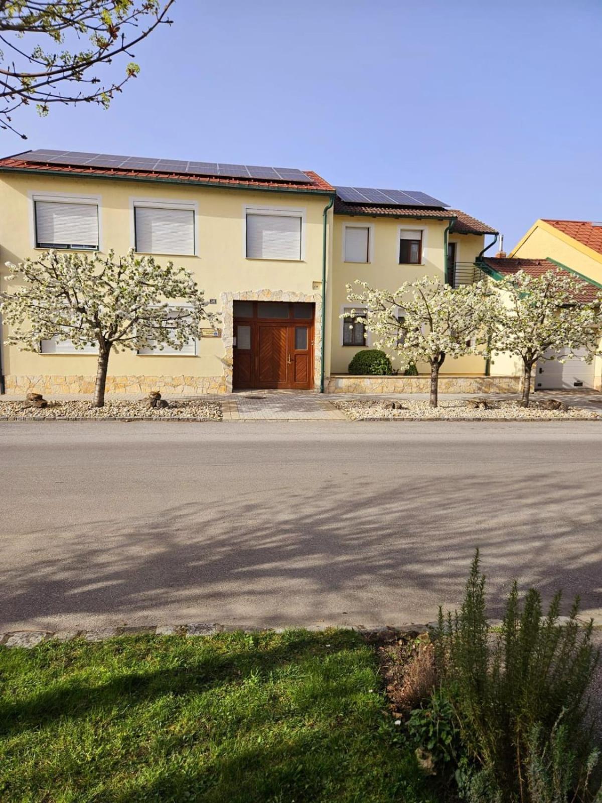 Ferienwohnung Koppi Pamhagen Luaran gambar